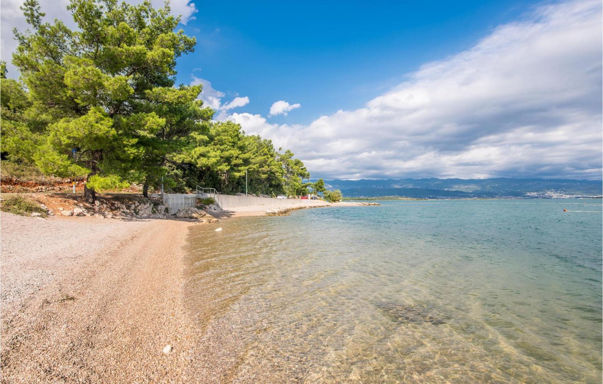 Gorgeous Apartment In Cizici With House Sea View Extérieur photo