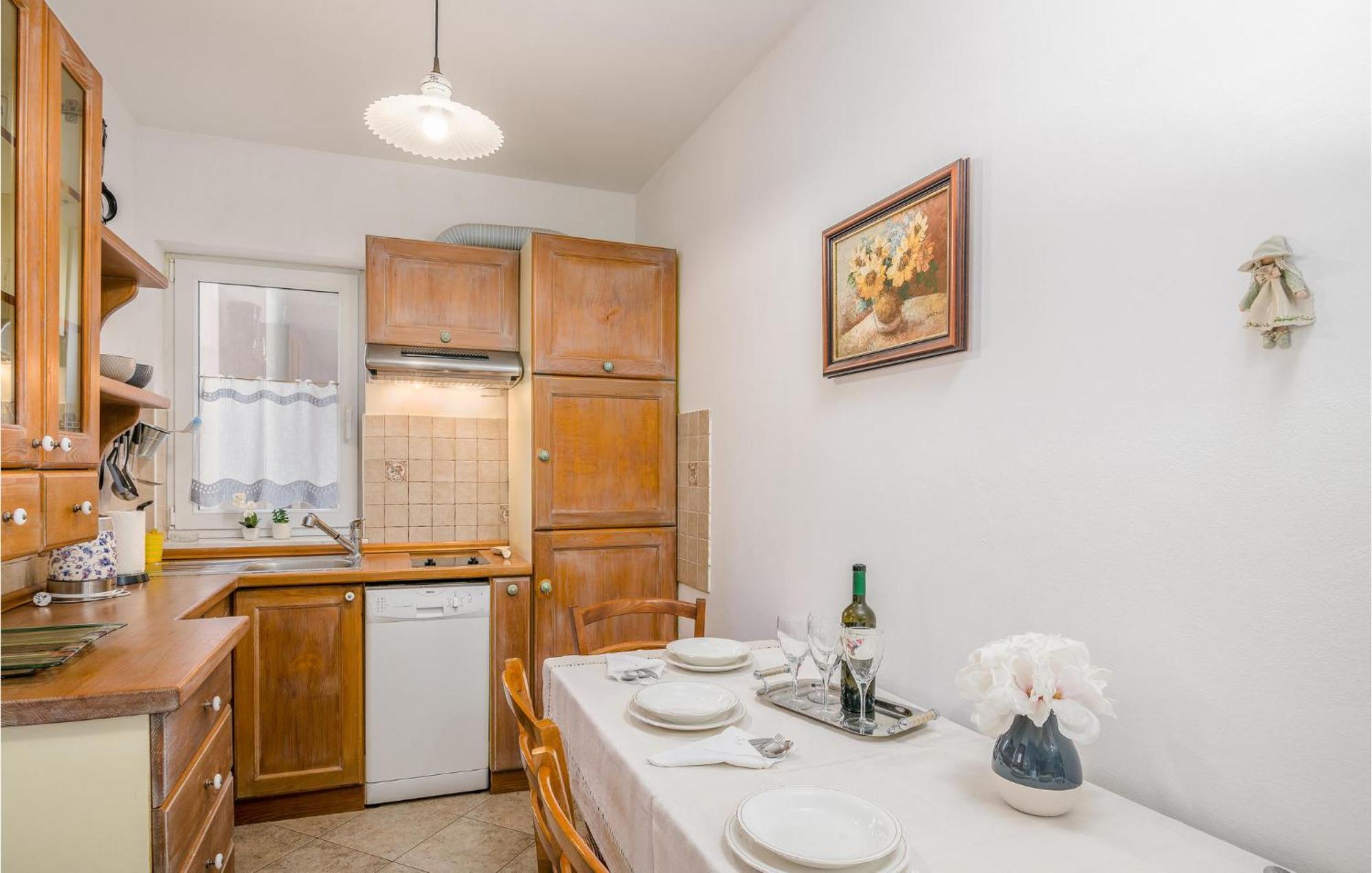Gorgeous Apartment In Cizici With House Sea View Extérieur photo