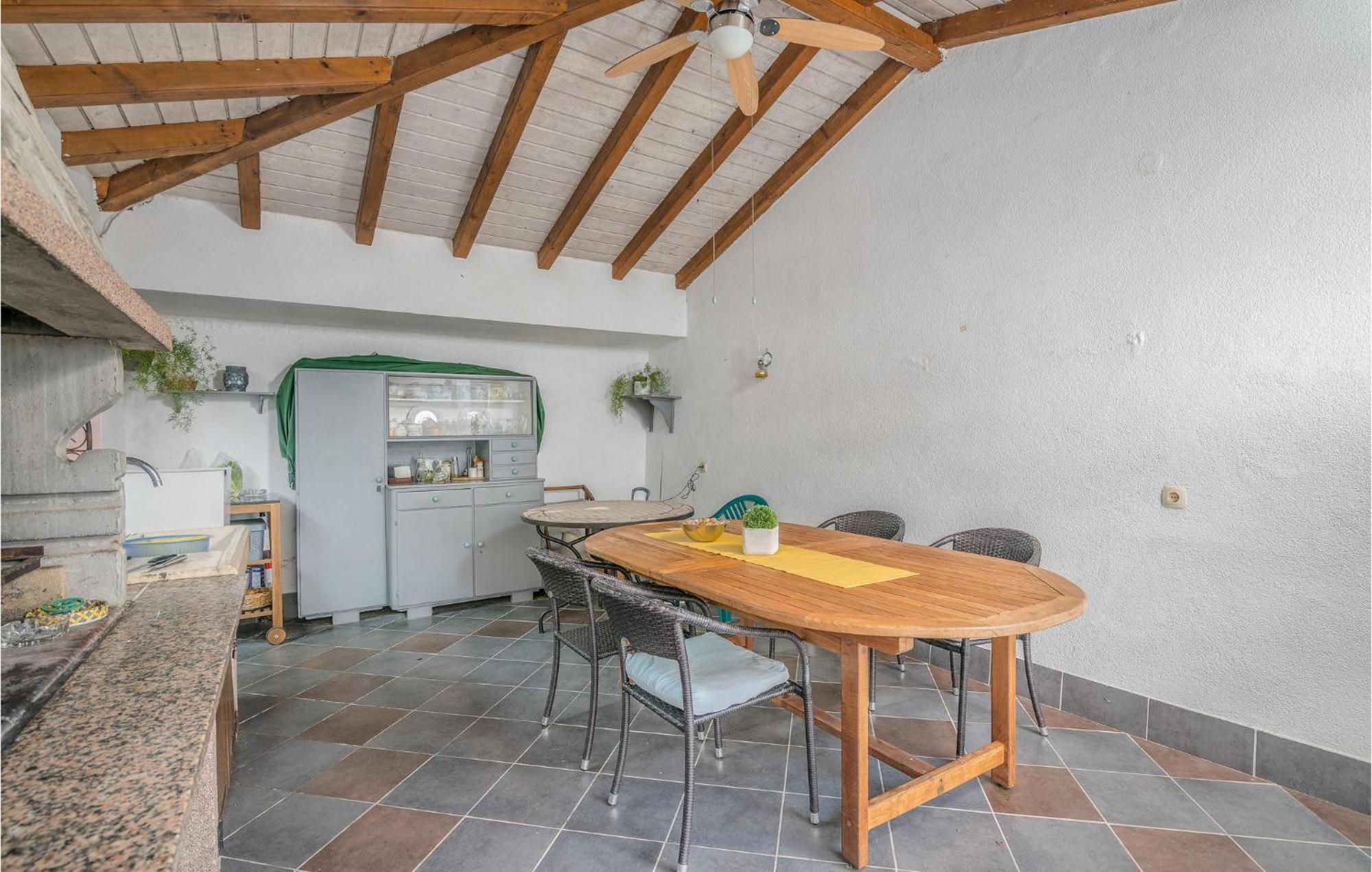 Gorgeous Apartment In Cizici With House Sea View Extérieur photo